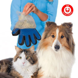 eser trendige Tier Fellpflege-Handschuh pflegt nicht nur das Fell Ihres Hundes beim streicheln sondern regt auch noch die Durchblutung an.