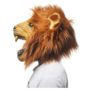 Diese Löwen Maske ist ein echter Schocker.