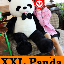 XXL Pandabär mit Fliege - ca. 150cm