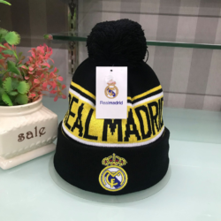 Real Madrid Beanie Fan Bommelmütze