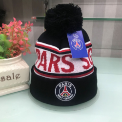 PSG Mütze mit Bommel Fussball Fan