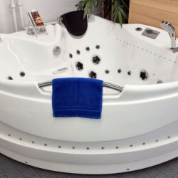 Indoor Whirlpool 086 L&R