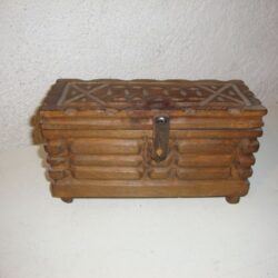 Holzkiste 1