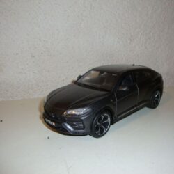 Lamborghini Urus schwarz 1