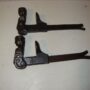2 Alte Fensterladenhalter 4